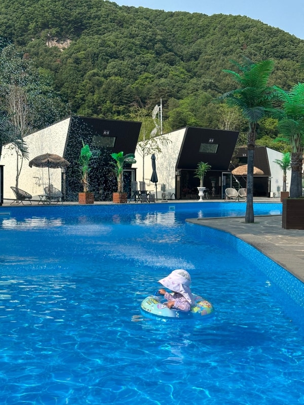 가평 글램스테이 글램핑 카라반 매점 수영장 바베큐 불멍...