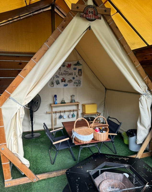 글램핑+수영장+펜션의 조합!... 가평 아이섬 풀 글램핑 웨스턴...