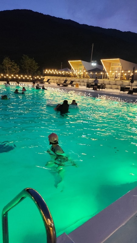 공주캠핑장 히어위고글램핑&바베큐 당일치기여행-수영장 미온수