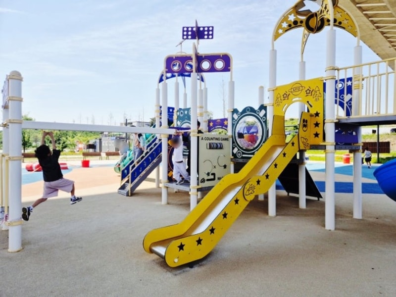 세종합강캠핑장 놀이터 가족나들이