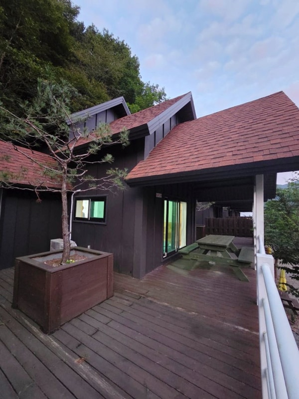 홍천캠핑장 아늑한 내부와 자연경관이 좋은 J캠핑장