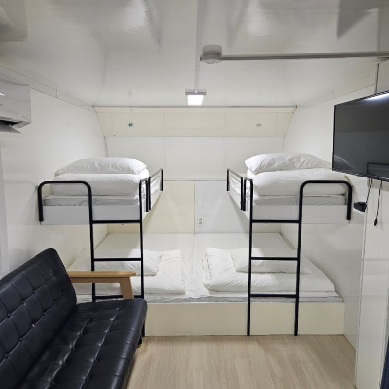 가평 새연글램핑카라반 설악2호점, 수영장+계곡 완벽 조합!