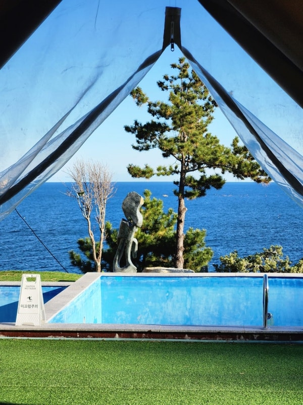 영덕 오션뷰 글램핑 스페이스영덕, 애견 동반 풀빌라 숙소 추천