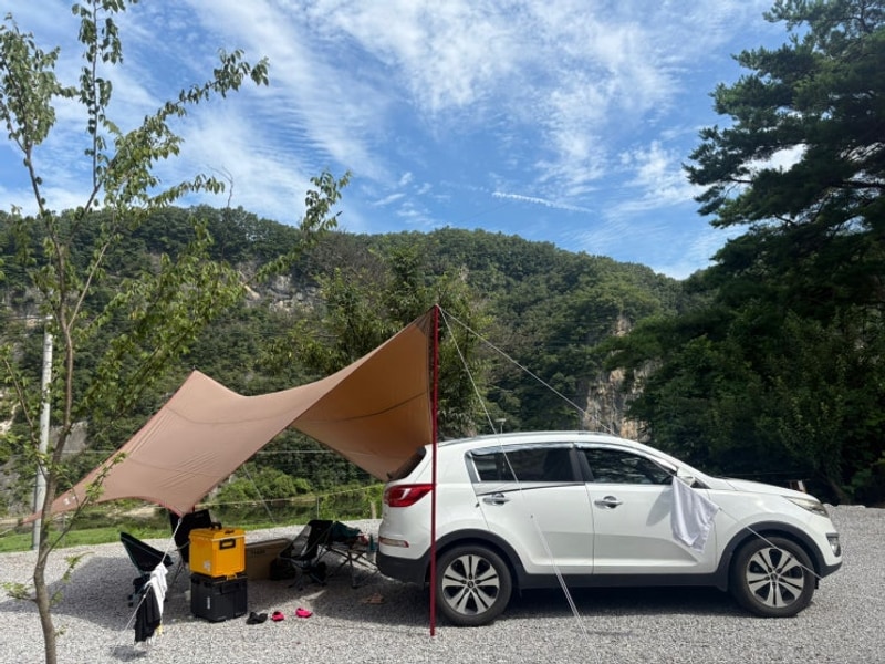 절벽뷰와 함께하는 우중캠 영월한반도캠핑장 11번 [25.08....