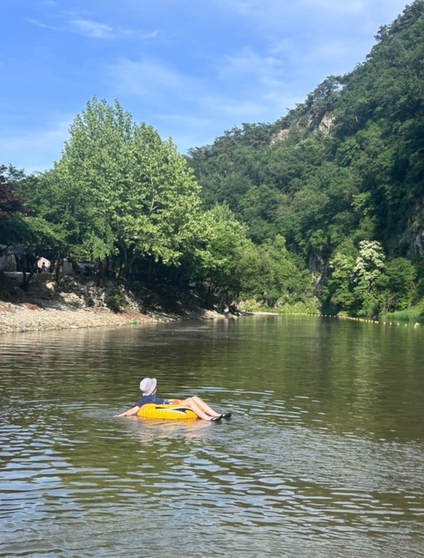 계곡 캠핑장 추천 - 원주 봉바위돌집 캠핑장