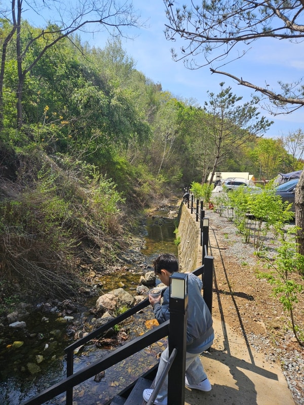 깨끗하고, 넓고, 놀거리가 많은 '연천 오캄캠핑장' 내돈내산...