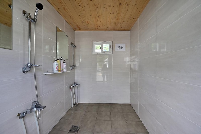 범도아리아글램핑 시설 사진 13