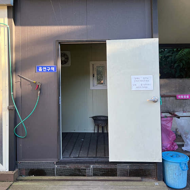 가평 계곡 옆 깨끗한 글램핑, 여름휴가 끝판왕!