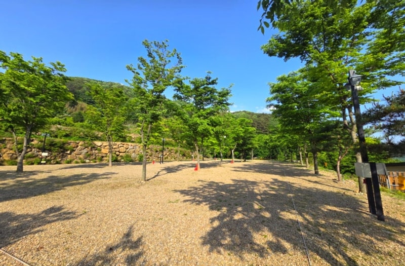 산청캠핑장 · 산청야영장 "지리산콤마612" 에서 별빛과...