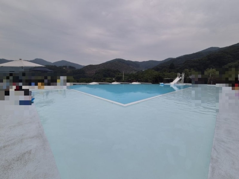 수영하면서 고기도 구워먹을 수 있는 공주 히어위고 글램핑&바베큐