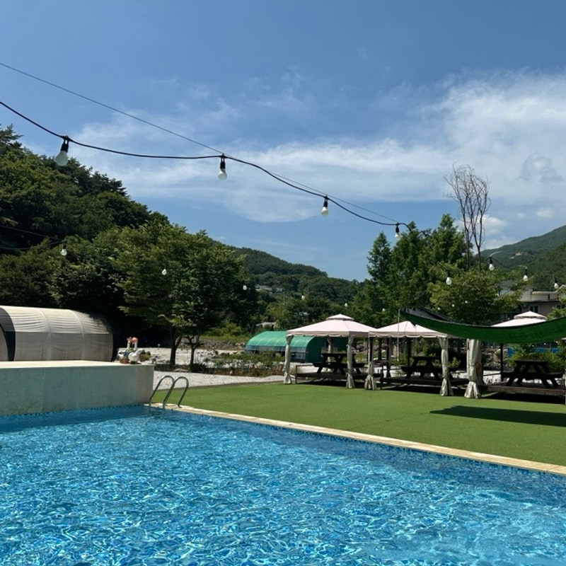 [함양] 용추글램핑&펜션 수영장과 계곡 둘다 이용가능한...