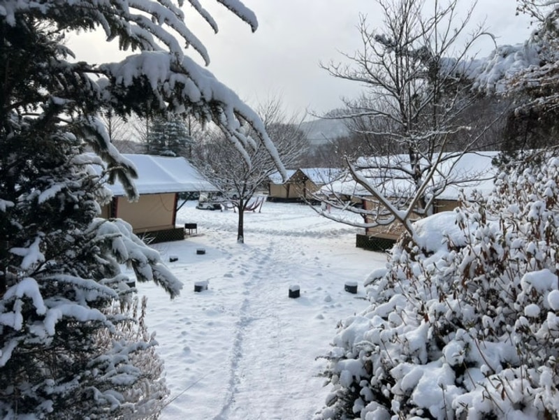 낭만있는 포천 백운계곡캠핑장, ‘백운계곡글램핑’