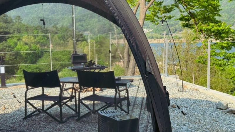 충주호가 내려다보이는 충주 알프스 캠핑장