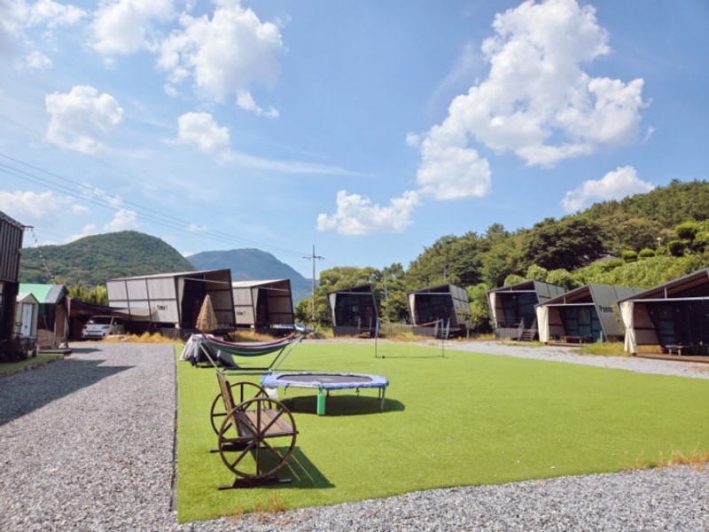 아이들과 함께 가기 좋은 청도 글램핑장 "글램핑 포엠"