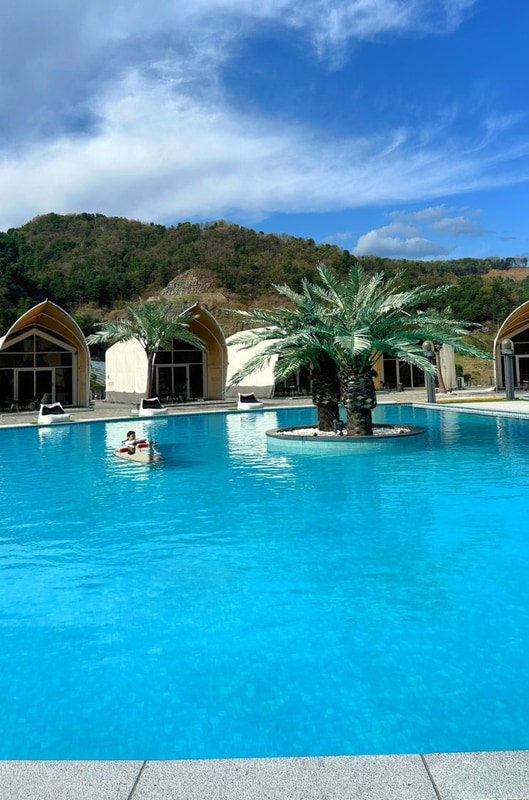 [트라움 풀빌라 글램핑] 서울 근교 가평 신축 카라반 숙박...