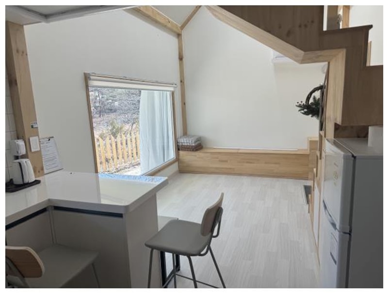 가평 더아리웃집 모롱공간, 독채와 복층 글램핑으로 완벽한 휴식