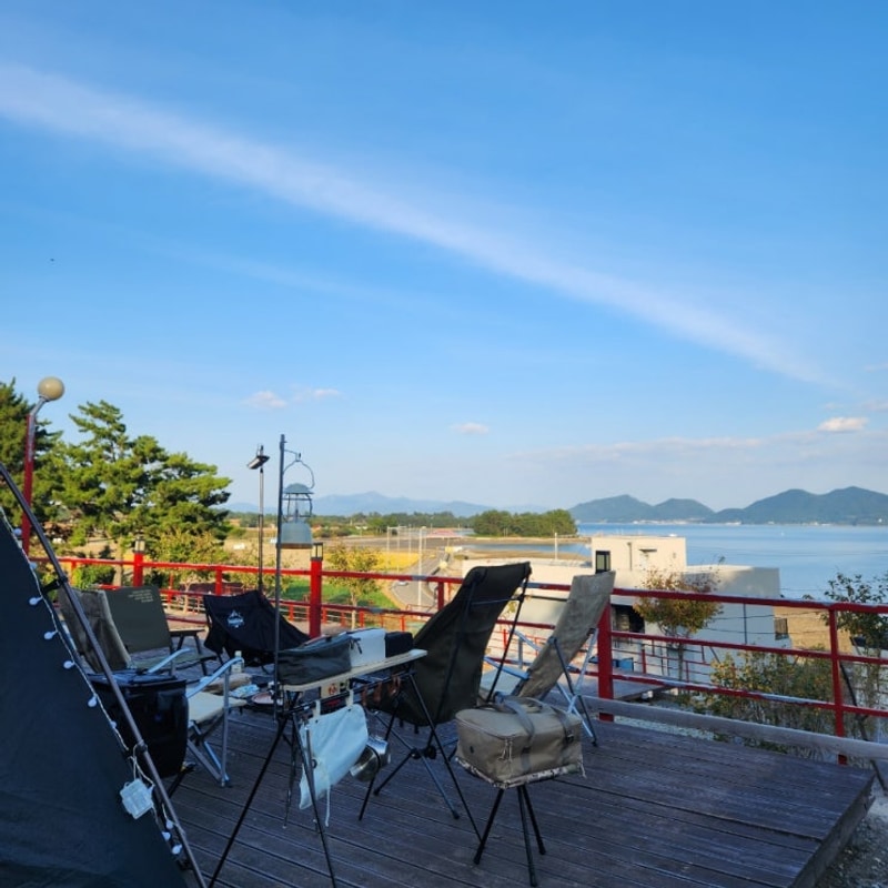 경남 남해 캠핑, 일출 바다뷰가 예쁜 명도그 오토캠핑장 대형6