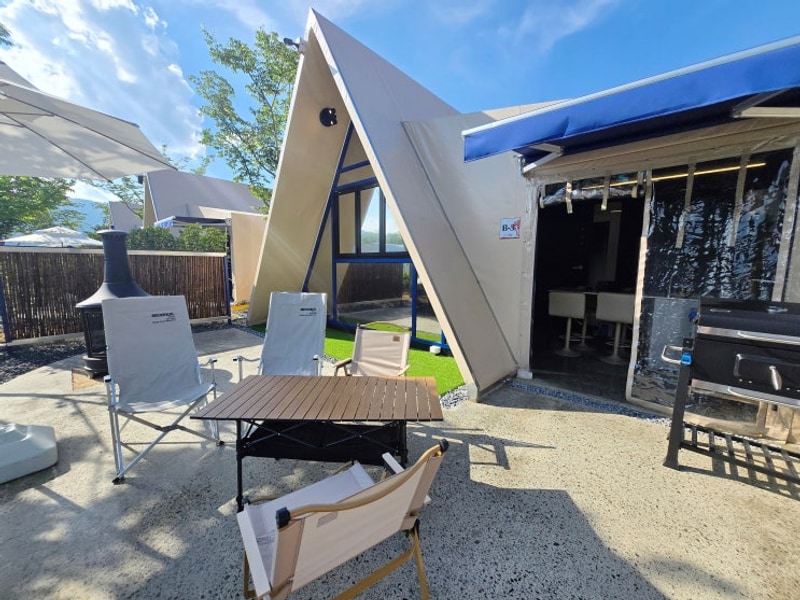 청도 글램핑 캠프스테이 청도, 계곡 이상의 럭셔리 수영장...