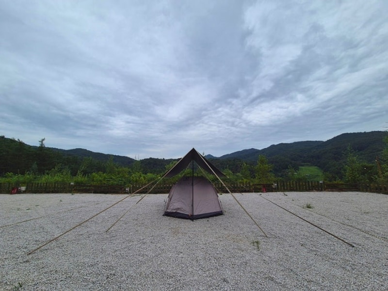 포천)아롱별캠핑장 명당사이트 및 편의시설 & 산정호수...