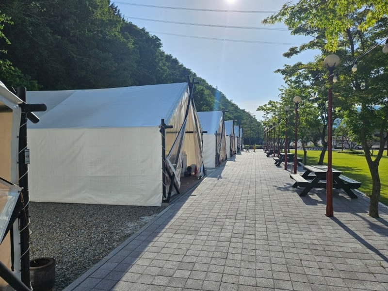 분위기에서 깔끔한 글램핑을 즐길 수 있는 장성 애플글램핑