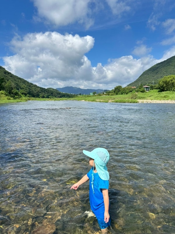 괴산캠핑] 여름에도 시원한 그늘 많은 써니밸리오토캠핑장...