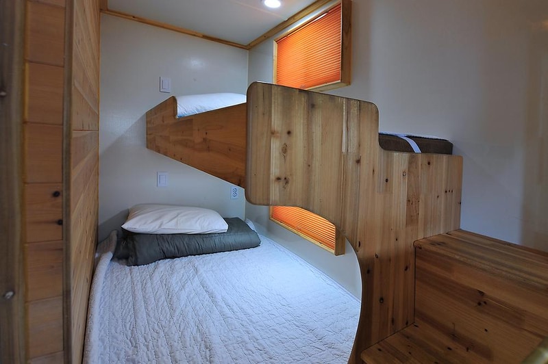 통영 동원리조트 글램핑 시설 사진 1