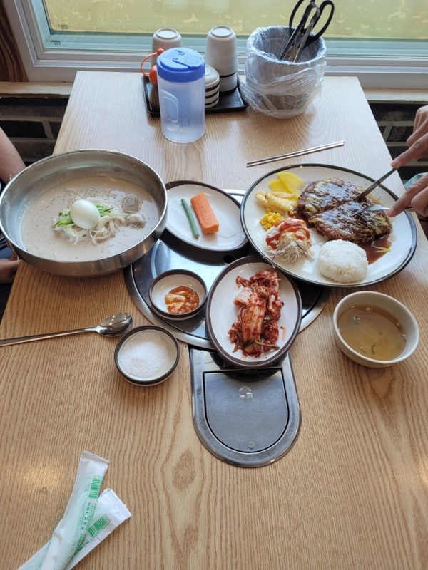 콩국수+돈가스 꿀조합! 포천 꿈에그린 캠핑장 맛집 방문기