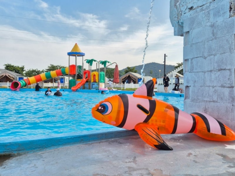 경주| 수영장이 있는 글랭핑장 카라반 - 별자리 캠핑랜드