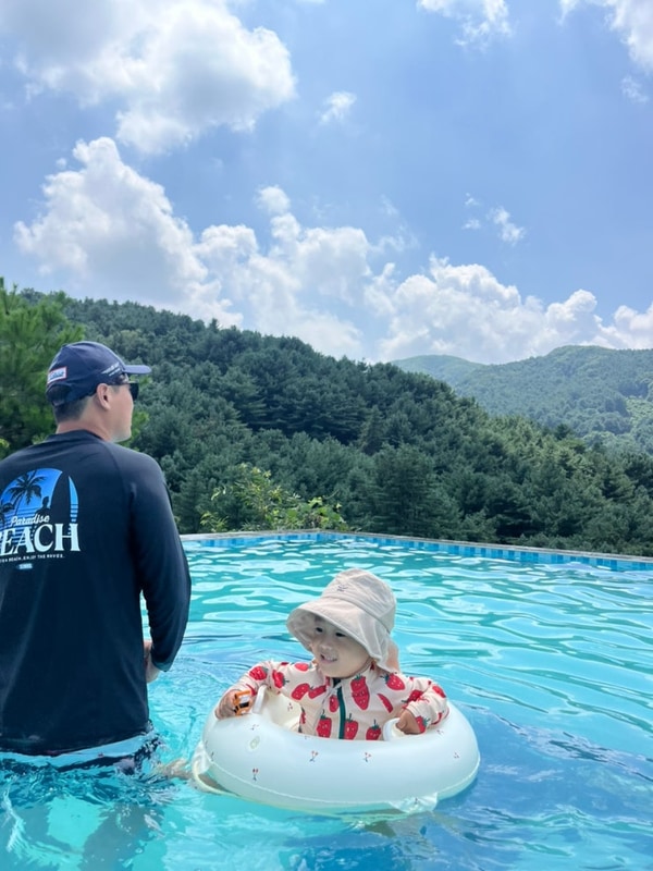 포천 엉클킴스 캠핑장 스카이존, 인피니티풀 수영장이 있는...