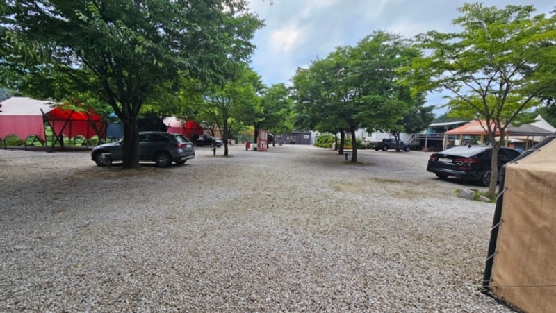 포천 도리돌캠핑장 시설안내, 타프존 사이트뷰