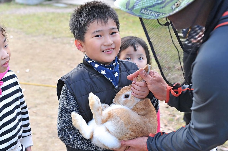 흙내음 글램핑 시설 사진 3