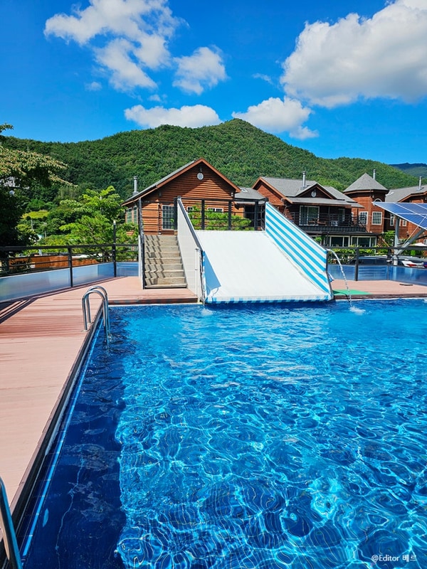 대전 근교 대형 수영장 펜션 무주 카라반 글램핑