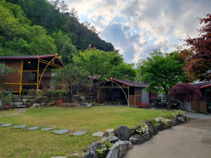 가평 티앤글램핑 숲속의 정원 느낌