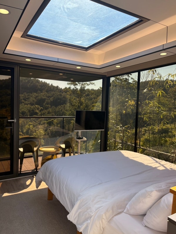 [고흥] 우주 컨셉의 이색 숙소, 우주선캠프 104호