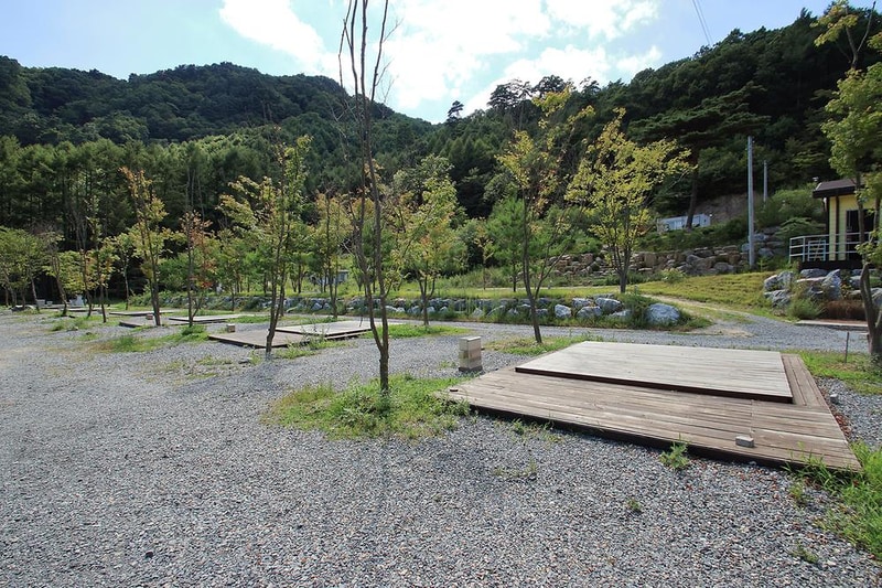 덕동계곡오토캠핑장 시설 사진 3