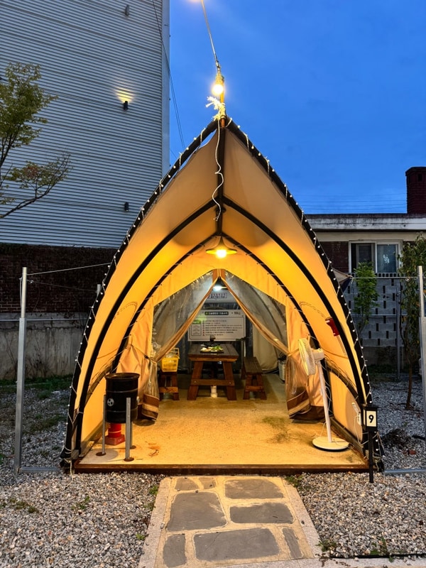 [천안 신부동 맛집] 도심... 느낌을 느낄 수 있는 "도솔캠핑앤그릴"