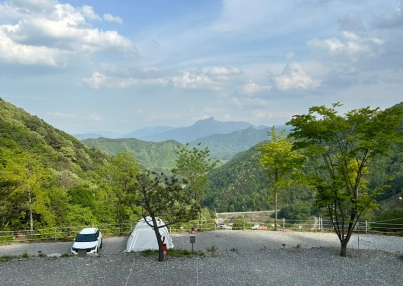 냉장고 있는 충주 재오개캠핑장 월악산 근처 뷰 좋은...