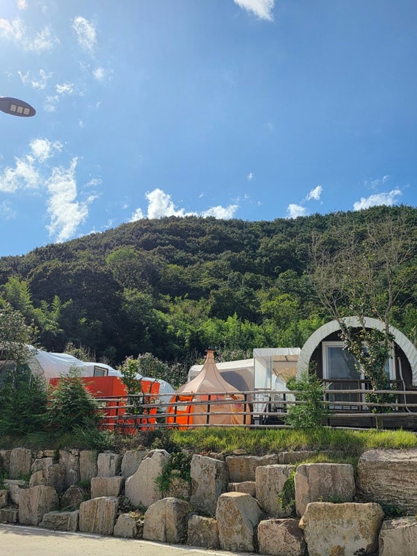 경남 고성 카라반 캠핑장, 옥수온천캠핑랜드 (수영장, 노천탕...