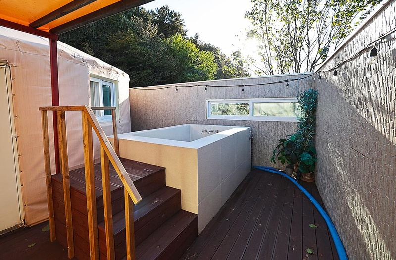 두밀 노천스파 글램핑 시설 사진 3