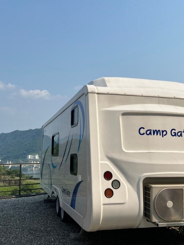 [경기 가평] 캠프게이트 청평 카라반 캠핑_ 깔끔한 빠지 숙소 로...
