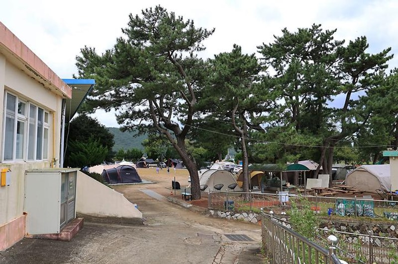 한산도 충무공교실 야영장 대표 사진