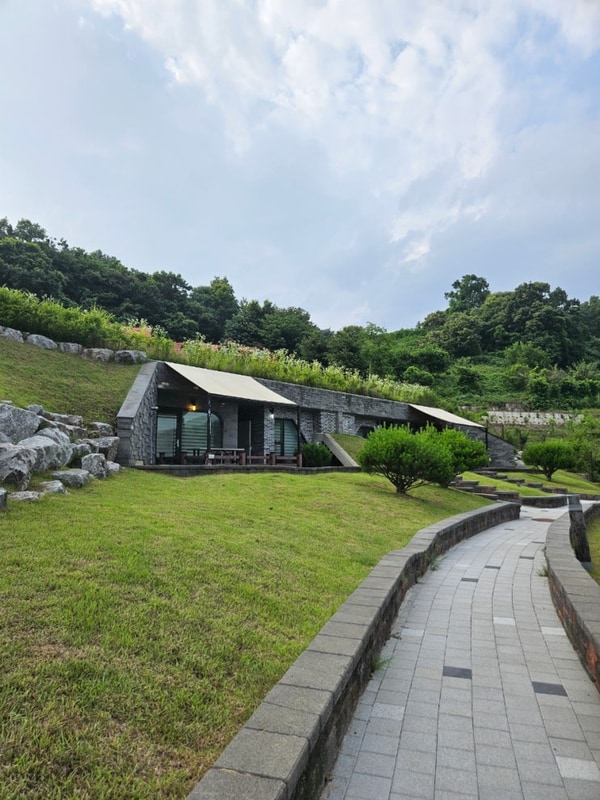 도봉 가족 캠핑장 연천미라클타운 벙커하우스K9