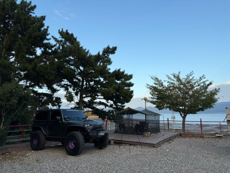 남해 갯벌 바다 뷰 명도그오토캠핑장 대형 사이트 데크-12