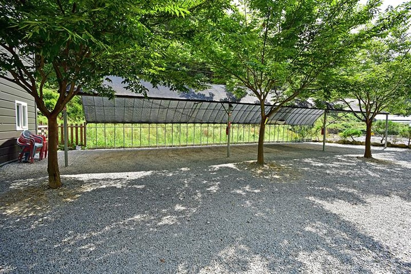 다람쥐 쉼터 대표 사진