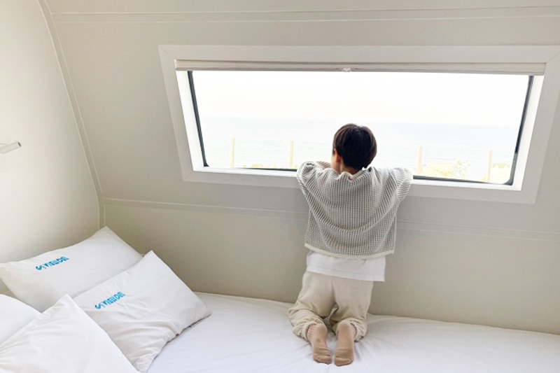 뷰델카라반펜션_바다가 한눈에 보이는 오션뷰 경주 카라반추천