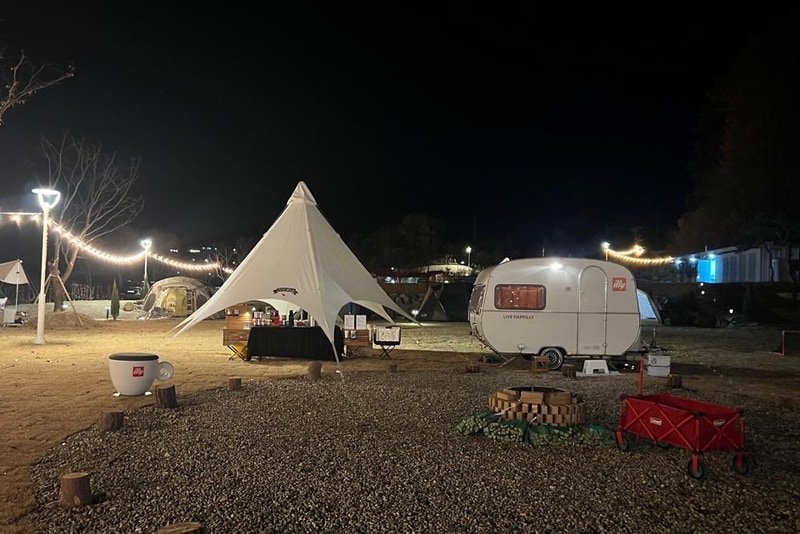 캠핑에 바나나 시설 사진 9