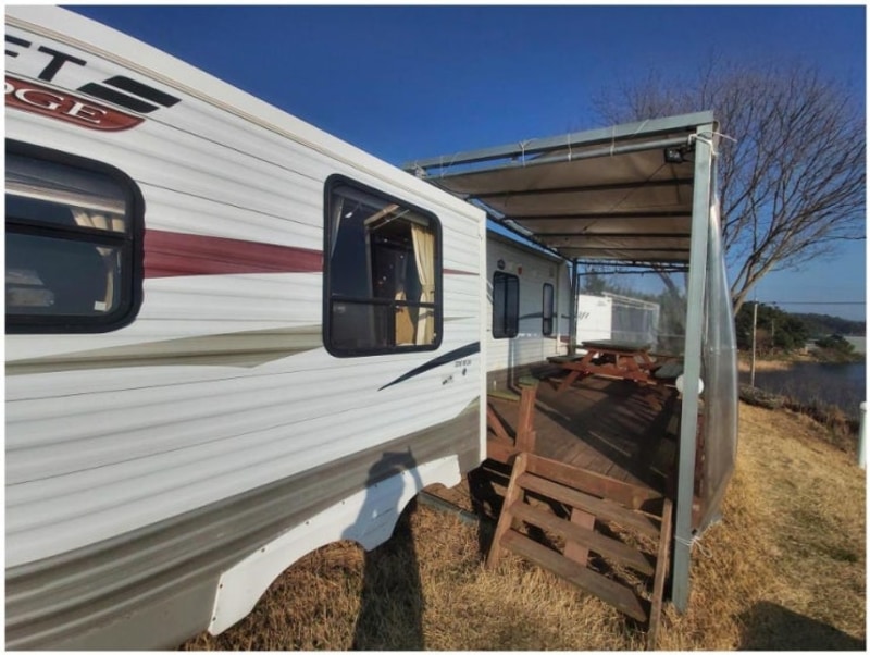 쉬어간 안면도글램핑 태안 안면도 비비애견동반캠핑장