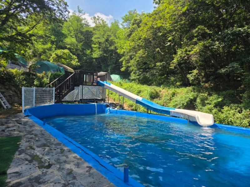 강화 수영장이 있는 뮤즈캠핑장