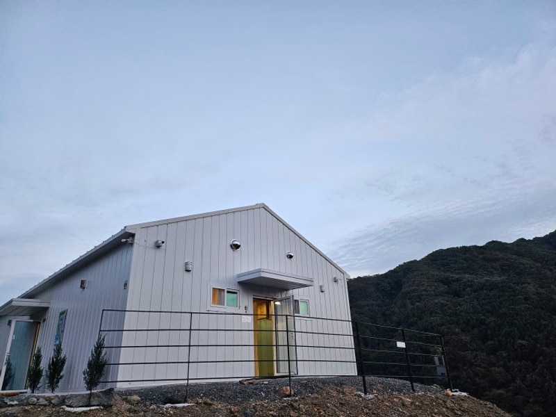 가을엔 캠핑이 맞아 - feat. 연천 아미힐캠핑장