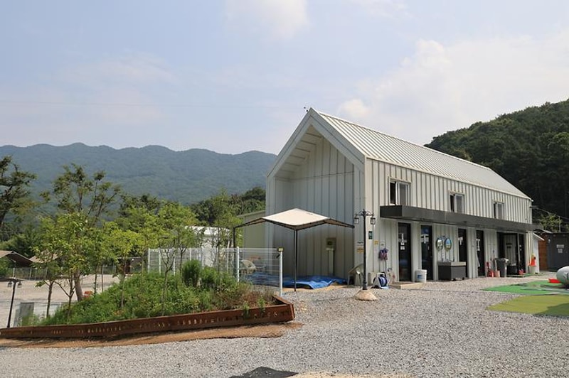 휴 캠핑장(승건 관광농원) 대표 사진